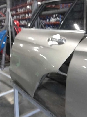 Puerta trasera del conductor 253 tipo SUV VIN G compatible con 16-22 MERCEDES CLASE GLC 478743 Foto 1 de 2