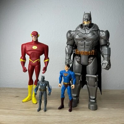 Lote de figuras de acción de superhéroes de DC Comics Batman Superman y Flash Liga de la Justicia Foto 1 de 4