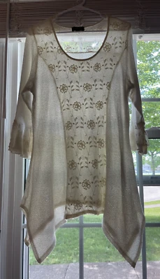 Vestido de Hadas Semi Transparente Bordado Floral Marfil Curvado Manga Campana Algodón De Colección Foto 1 de 4