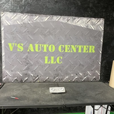 2011 雪佛兰 Traverse Center Overhead 圆顶灯 121028131 — 第 1/4 张图片