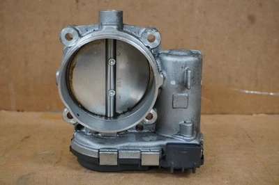 Dodge Charger 2013 2014 3,6 L motor acelerador carrocería control OEM 05184349AC Foto 1 de 4