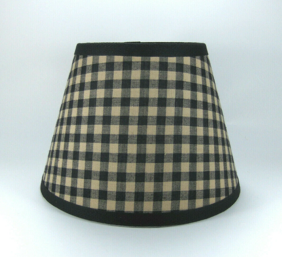 Pantalla de lámpara de tela hecha en casa Country Primitive negra a cuadros medios Foto 1 de 1