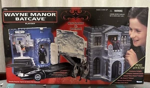 Batman & Robin: 1997 Wayne Manor Batcave Playset by Kenner - Factory Sealed - Picture 1 of 21