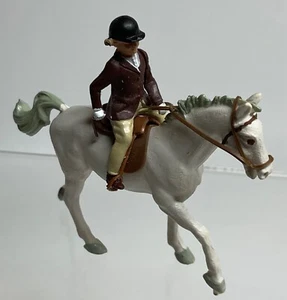 Britains Ltd Kunststoff Pferd mit jungem Mädchen Reiterin 60er Jahre Reitserie - Bild 1 von 6