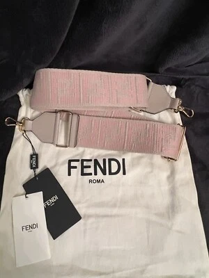 Correa Fendi Foto 1 de 4