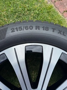 4 x Winterreifen mit Alus - Continental - 215/60 R18 T XL - Mercedes EQA - Bild 1 von 8