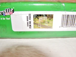 Bachmann 45623 Plasticville USA Signal Bridge Kit O 027 MIB New This is a Kit - Picture 1 of 11