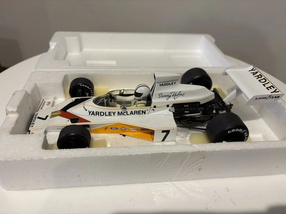 Minichamps 1/18 Denny Hulme 1973 Yardley McLaren M23 - Image 1 of 4