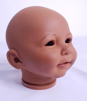 L Scherer Vinyl Skin "Lisa" Puppenkopf Gustav Adolf Dietz neu - Bild 1 von 4