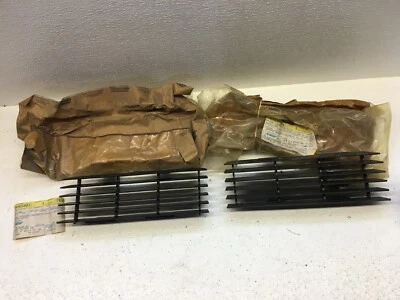 Mopar NOS 1985-89 Chrysler LeBaron Dodge Lancer RH LH Front Grille Fascia Pair - Изображение 1 из 4