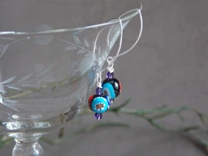 Mehrfarbige Millefiori Ohrringe mit V-förmigen langen Sterling Ohr Drähten - Bild 1 von 9