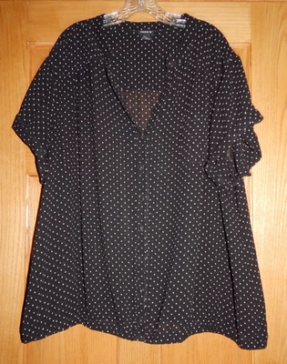 Blusa Camisa Top Para Mujer Talla Grande 4 TORRID Negra Lunares Botón Delantero Foto 1 de 2