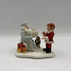 Department 56 2005 Santa Claus Is Coming To Town I See A Bright Future - Picture 1 of 12