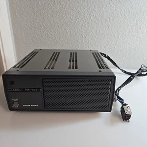 YAESU FP-707 POWER SUPPLY with speaker Tested Works Great - Zdjęcie 1 z 8