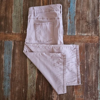 Buffalo David Bitton Samuella Dusty Pink Bermuda Mid Rise Shorts Women’s 14/34 - Image 1 of 4