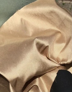 100% SILK SMOOTH DUPION SANDY GOLD FABRIC REMNANT 45 CMS. X 80 CMS. NEW ITEM! - Picture 1 of 5