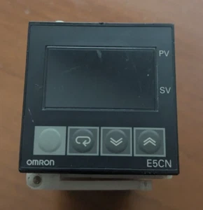 Omron E5CN-R2MTC-500 Temperature Controller 100-240V - Picture 1 of 3