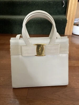 Bolso de Mano Pequeño Salvatore Ferragamo Cuero Blanco Vara Box Asa Superior Italia Foto 1 de 4
