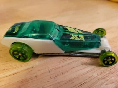 Hot Wheels 2016 ~ Hi-Roller ~ verde/blanco Foto 1 de 3