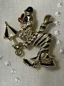 Goldtone black/white/red enamel clown With Umbrella brooch pin clear rhinestones - Picture 1 of 7