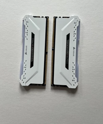 Corsair Vengeance RGB PRO Enhancement Kit 2x DDR4 Dummy Modules - Image 1 of 4