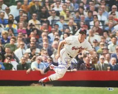 BROOKS ROBINSON SIGNED 16x20 PHOTO +THE HUMAN VACUUM CLEANER ORIOLES BECKETT BAS - Image 1 of 3