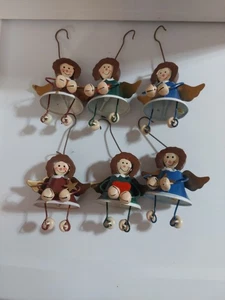 Ornements de cloche d'ange fille en métal artisanal (lot de 6) - Photo 1/8