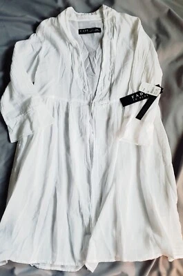 Cubierta de botón 100 % algodón marca FADE to Blue All Top Reg. $118 *Envío rápido  Foto 1 de 4