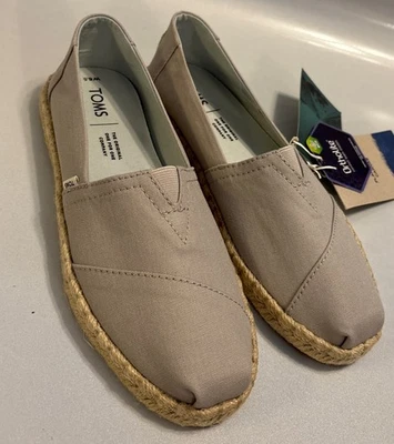 Toms Alpargatas Para Mujer Lona Cuerda Gris Sin Cordones NUEVO Con Etiquetas/Caja Zapatos Talla 6.5 Foto 1 de 4