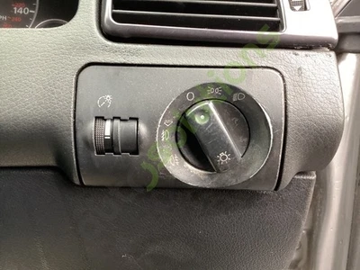 AUDI A6 ALLROAD MK2 2000-2005 HEADLIGHT SWITCH - Image 1 of 4