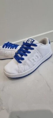 DC Striker Niños Zapatos de Skate Blanco/Azul Talla 13 DCSHOECOUSA Tenis Como Nuevos Foto 1 de 4