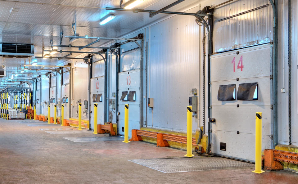 30'' Safety Bollard Post, Removable Steel Bolt Down Parking Bollards, 2/4/6pcs