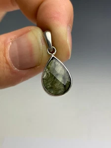 3.27gr MOLDAVITE faceted silver.925 pendant #JM102 - Picture 1 of 3