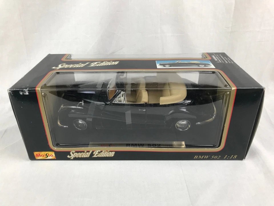 Maisto 1955 BMW 502 1:18 Diecast Car