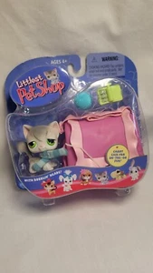 Littlest Pet Shop 2004 Portable Pet Gray CAT w/Case Retired New In Package - Picture 1 of 23