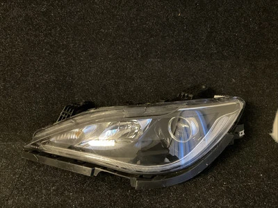 For 2017-2020 Chrysler Pacifica Xenon HID Headlight w/LED DRL Left Driver Side - Image 1 of 4