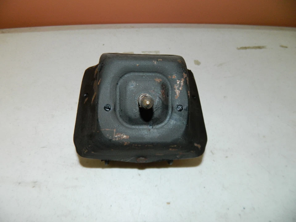 Novo OEM 1986-1990 Ford Taurus 3.0L isolador de apoio de suspensão de montagem do motor dianteiro - Imagem 1 de 3