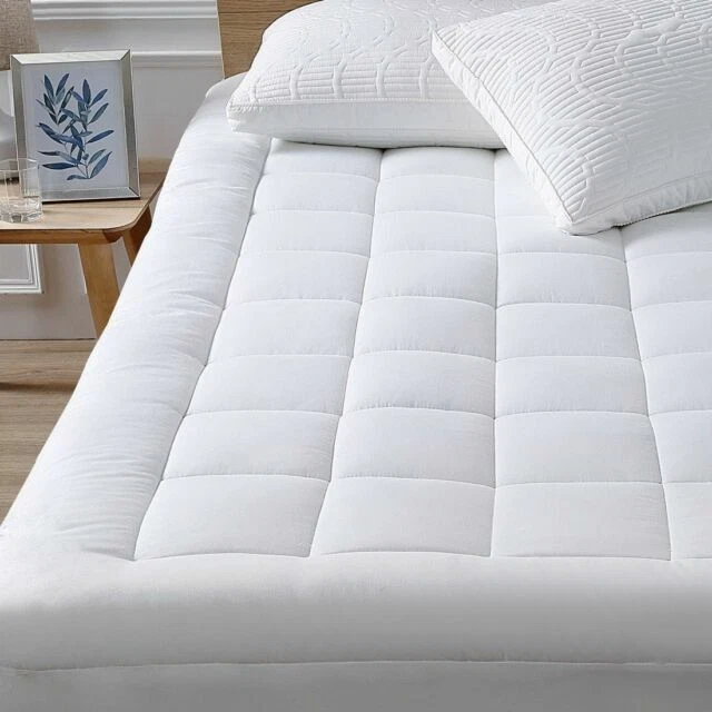 Oaskys Mattress Pad Cover Cotton Top With Stretches to 18'' Size Queen - White