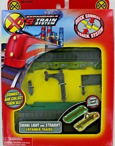 XTS Train SIGNAL LIGHT & STRAIGHT Single Lane Track Expander Quick Connect New - Picture 1 of 5