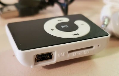 NEW MP3 Multimedia Music Player Kit. Super compact White player with belt clip. - Image 1 of 4