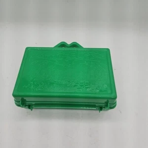 Lápiz grabado McDonalds de plástico verde vintage 1988 estuche de almacenamiento monedero lonchera - Imagen 1 de 5
