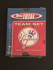 2005 Topps Total Team Set NY Yankees Factory Sealed 25 Cards Jeter A-Rod Rivera