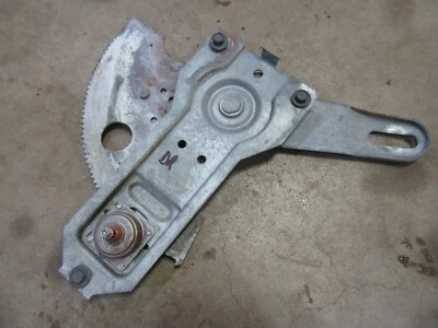 1972 Dodge Mopar Charger rear quarter window regulator crank mechanism DR - Image 1 of 2
