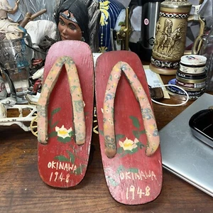 Rare Vintage Japanese Hand Painted Wooden Geisha Geta Sandal Okinawa 1948 ~ Red - Bild 1 von 5