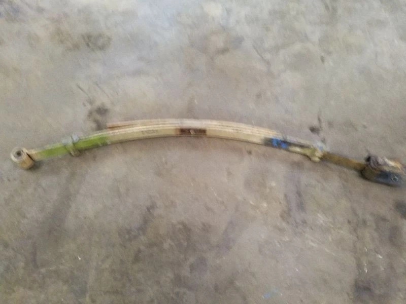 3 Leaf Rear Leaf Spring Assembly Fits 90 91 92 93 94 Chevrolet S10 Blazer - Image 1 of 4