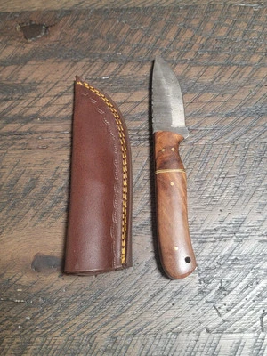 Nuevo cuchillo de caza de acero Damasco con funda de cuero, hoja de 3,5" 8" en general Foto 1 de 4