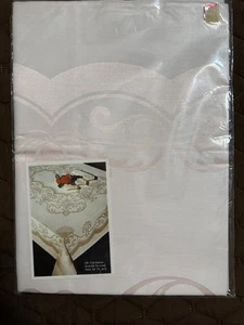 Rosa Kaufhalle Deutsche Tischdecke Narzisse 63" x 52" Neu - Bild 1 von 14