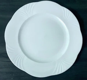 Villeroy & Boch ARCO WEISS Mettlach Dinner Plate Excellent Condition 10 1/2" - Picture 1 of 3