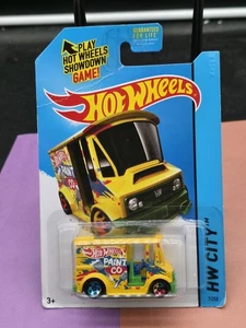 2014 Hot Wheels #7 HW City-HW City Works BREAD BOX giallo con arcobaleno 5Sp Whls - Foto 1 di 2