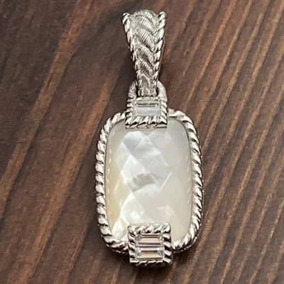 Colgante potenciador de torsión de cable madreperla Judith Ripka de plata esterlina Foto 1 de 4